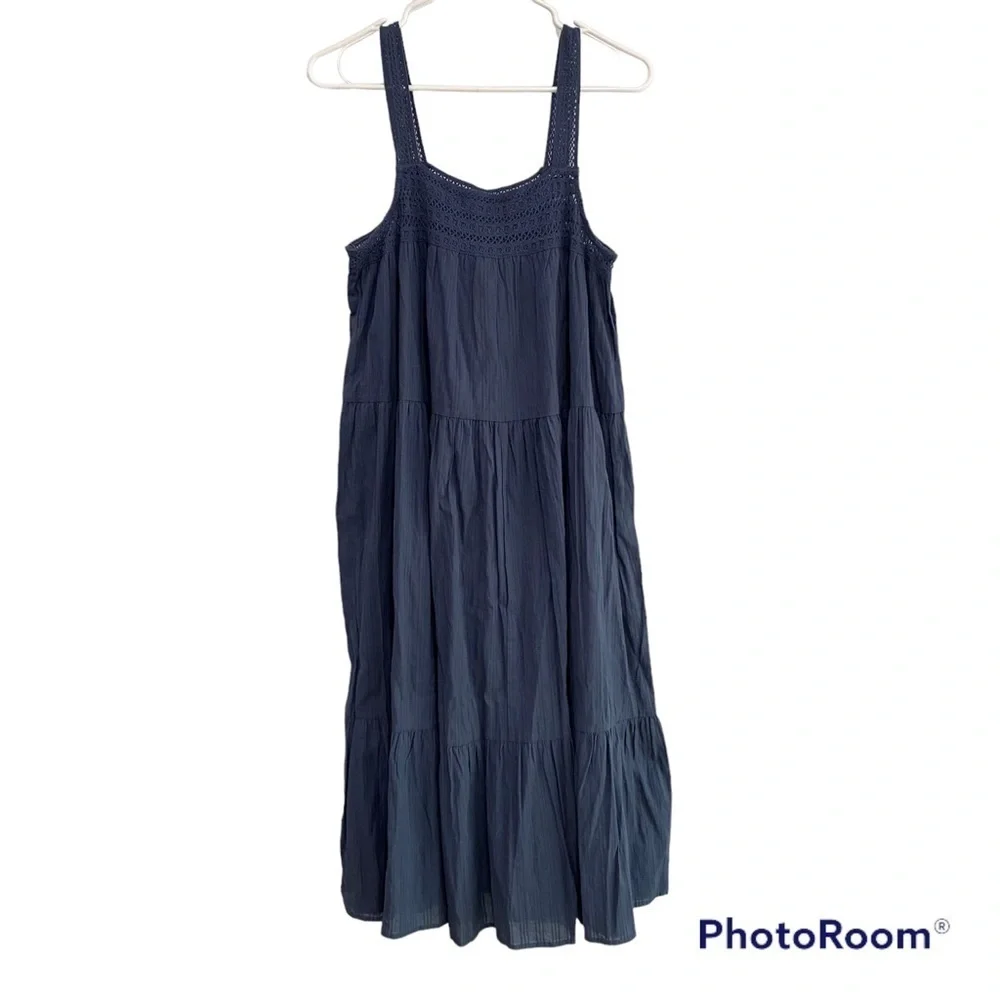 Women's Sleeveless Crochet Trim Dress - Universal Thread Navy Blue Size M - Picture 4 of 8